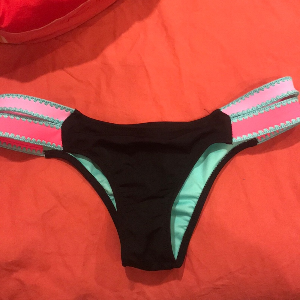 Cheeky swim bikini bottoms